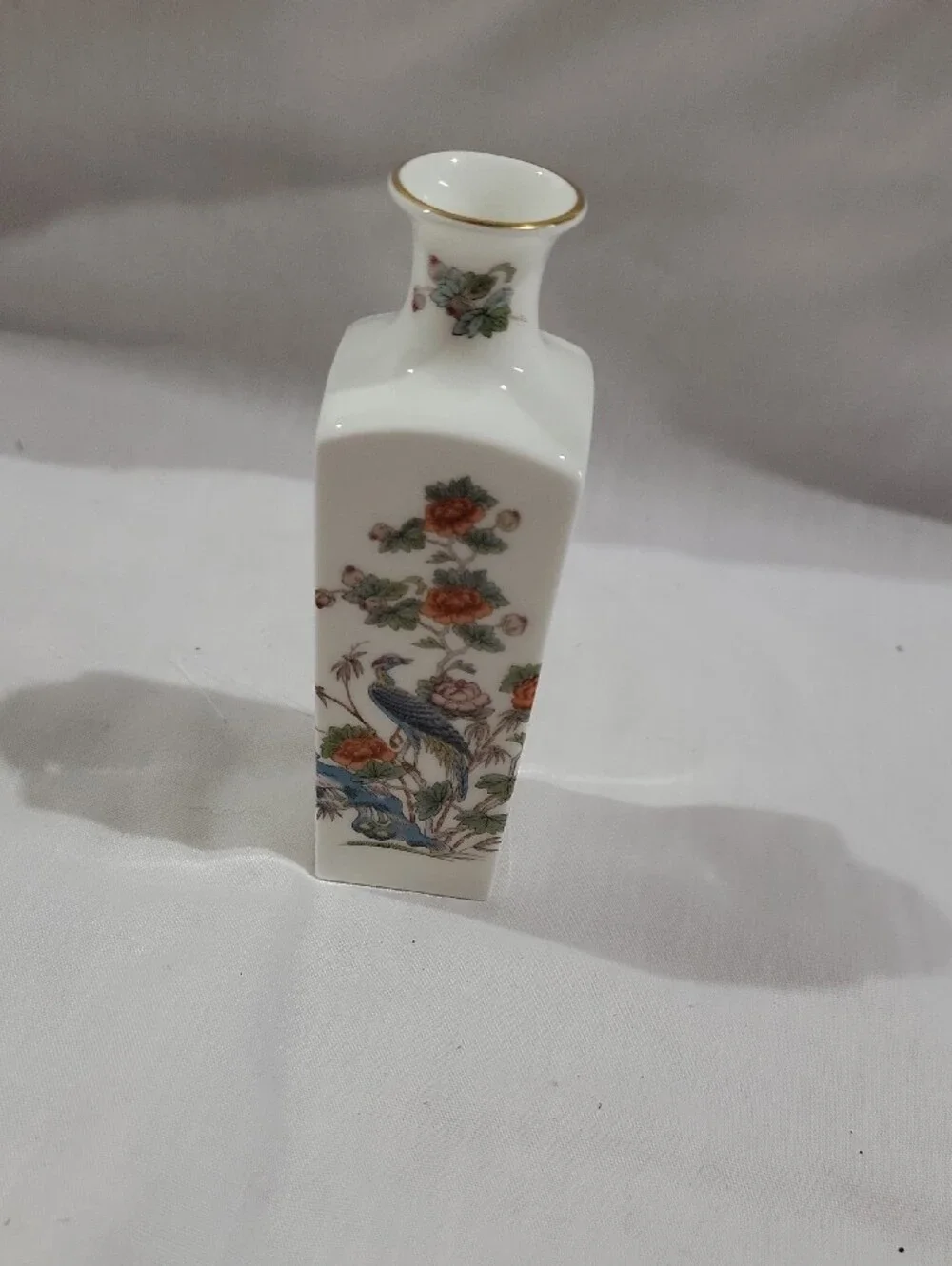Vintage Wedgwood Kutani Crane Square White Porcelain Bud Vase England